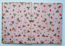 Загрузить изображение в средство просмотра галереи, Земляничная фея. Большая книга приключений. Д.Штефани