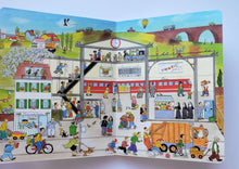 Загрузить изображение в средство просмотра галереи, Книжка-картонка. Весенняя книга (виммельбух). Р.Бернер