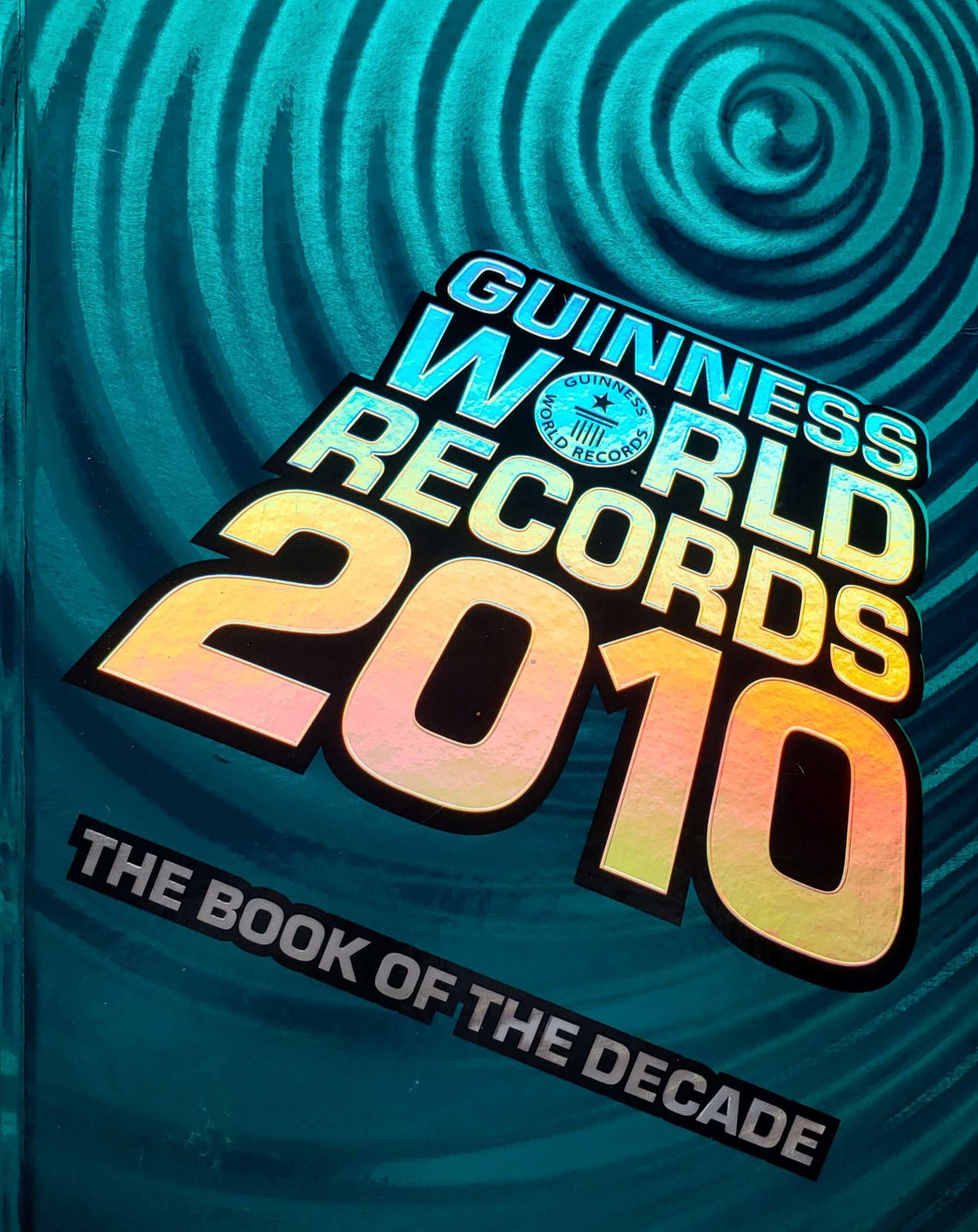 Guinness world records 2010 (USED book)