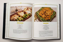 Загрузить изображение в средство просмотра галереи, Cooking with yoghurt (ПОДЕРЖАННАЯ книга)
